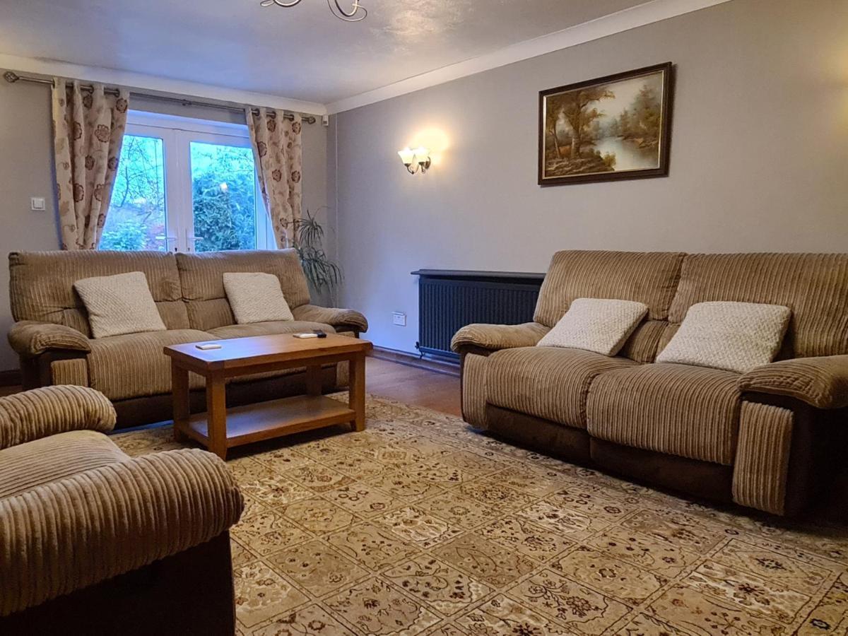 Spacious, 5 Bed House For 9 In Chester Exterior foto